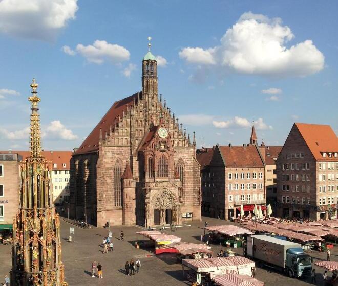 Полулюкс, Sorat Hotel Saxx Nürnberg