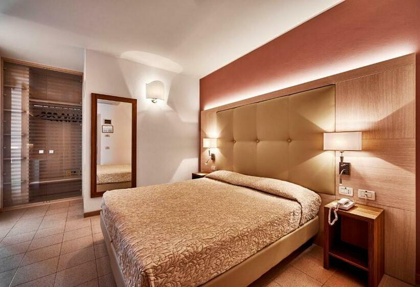 Номер Стандарт, Palace Hotel Regina