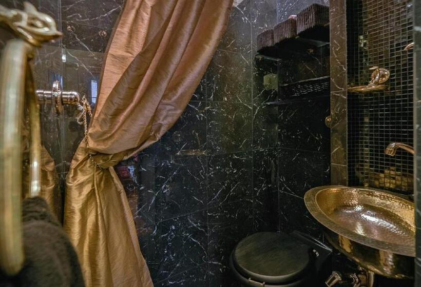 스위트, Palazzo Coli Bizzarrini