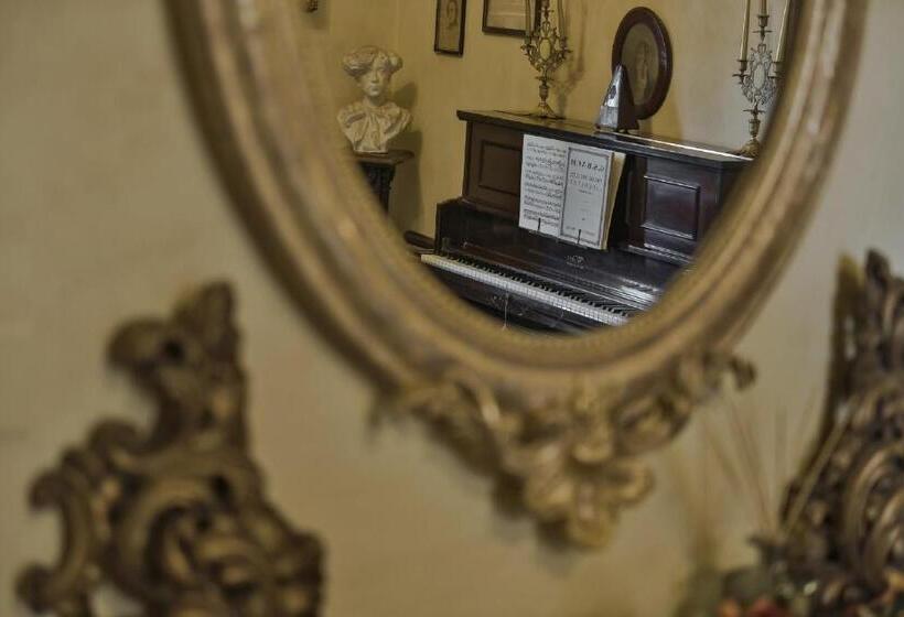 스위트, Palazzo Coli Bizzarrini