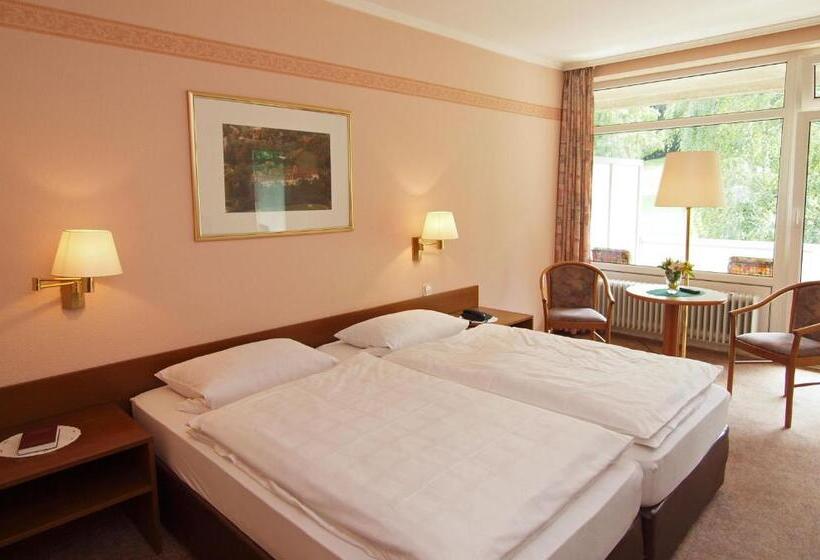 Номер Стандарт, Waldhotel Felsenkeller