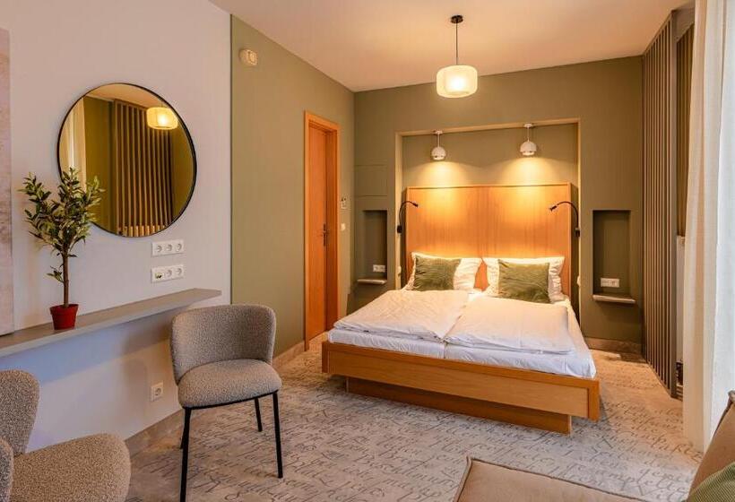 Номер Deluxe, Erbenhof