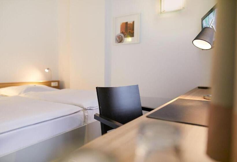 标准间, Townhouse Dusseldorf