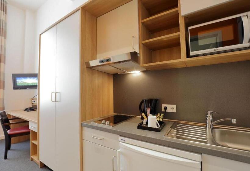 Номер Стандарт Индивидуальный, Townhouse Dusseldorf