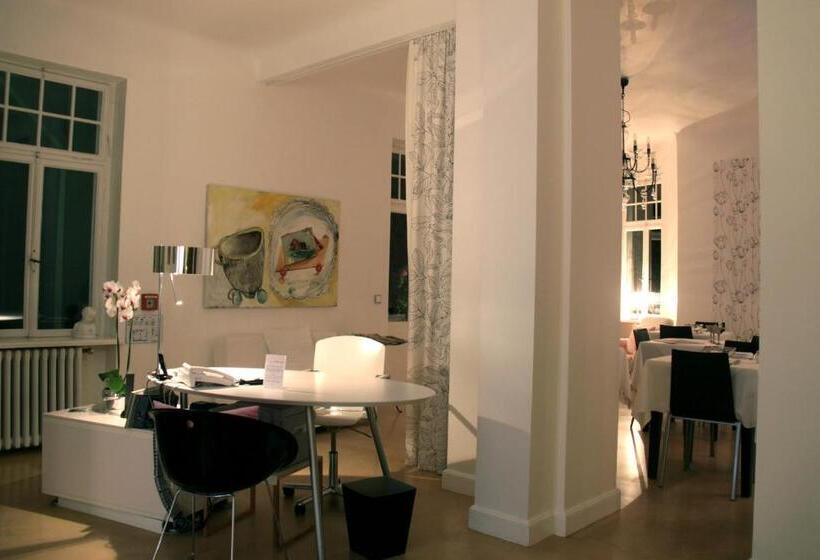 Номер Стандарт Индивидуальный, Heidelberg Astoria