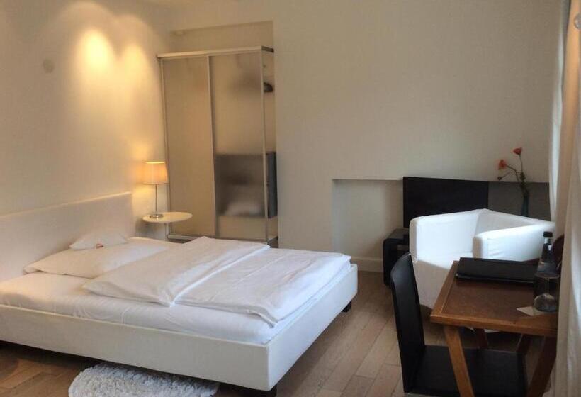 Номер Economy, Heidelberg Astoria