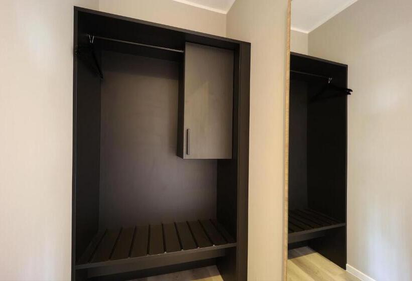 Студио Базик, Juststay Mülheim Hotel & Apartments