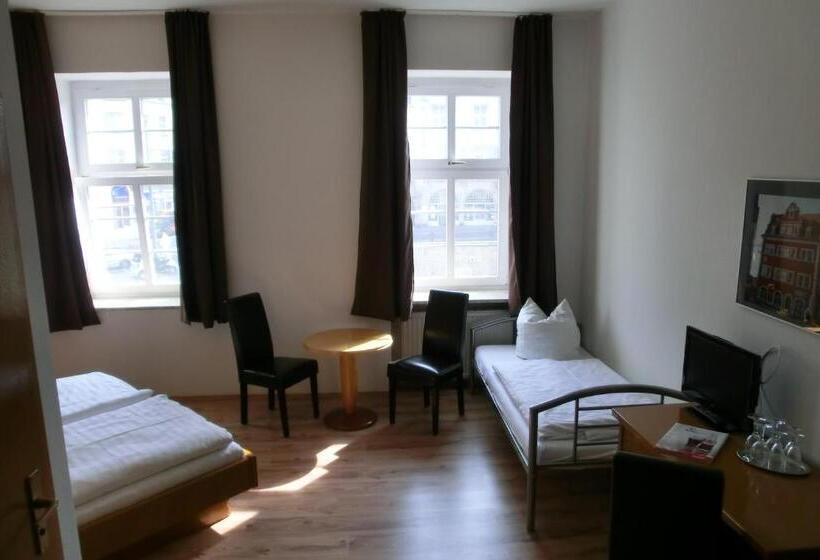 Номер Стандарт Трехместный, Schweizer Hof
