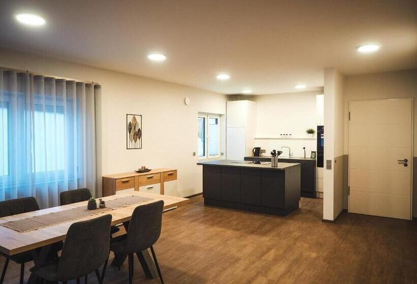 Апартаменты 2 Спальни, Landgasthof Zum Stern