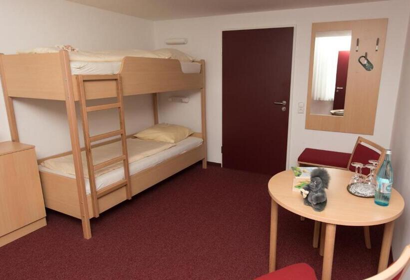 Quarto Familiar, Akademiehotel Jena