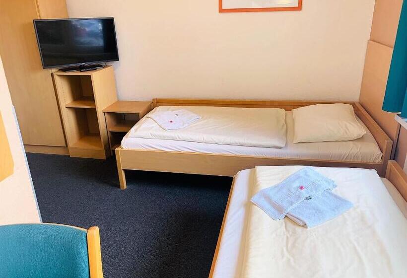 Quarto Economy, Akademiehotel Jena