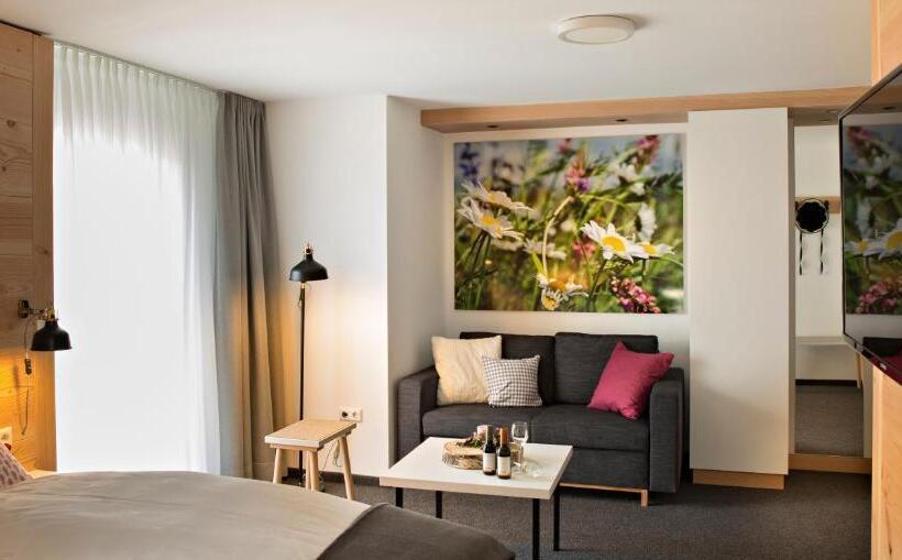 Номер Стандарт с Балконом, Landhotel Gasthaus Zum Pflug