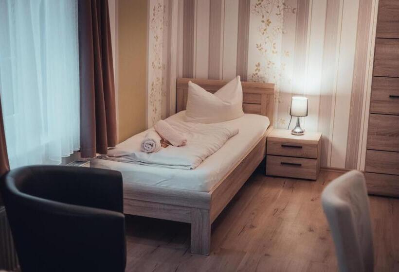 Номер Стандарт, Gasthof Und Hotel Roter Hirsch