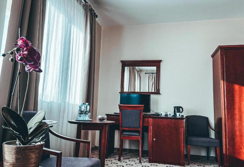 Трехместный Номер Комфорт, Astoria Bed & Breakfast