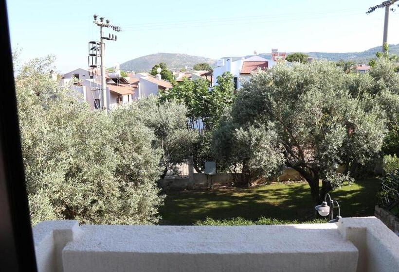 Номер Стандарт с Балконом, Arinnanda Otel