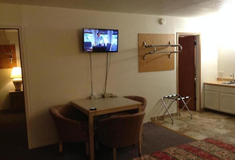 Family Suite, Front Street Inn