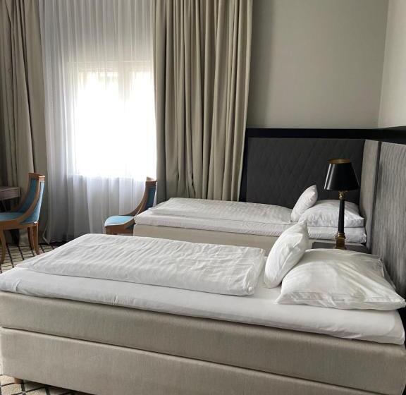 Трехместный Номер Deluxe, Pałac Na Wodzie Hotel & Spa