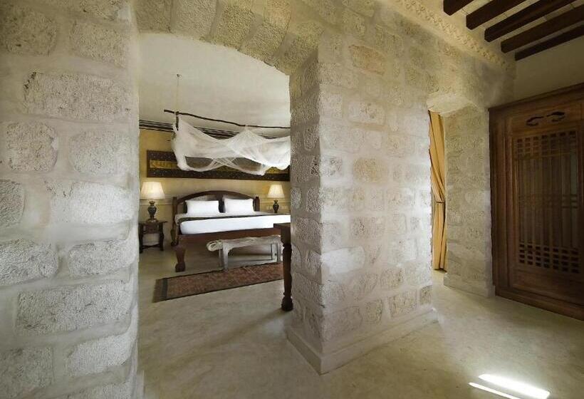 اتاق لوکس با چشم‌انداز دریا, The Charming Lonno Lodge Watamu