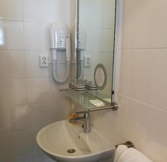 Четырехместный Номер Стандарт, New City Hotel Scheveningen