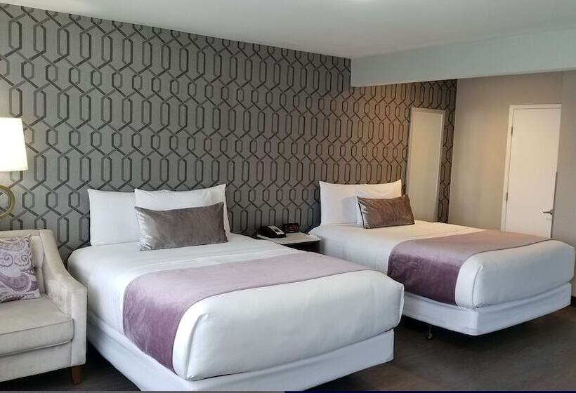 패밀리 룸, Sunset West Hotel, Surestay Collection By Best Western