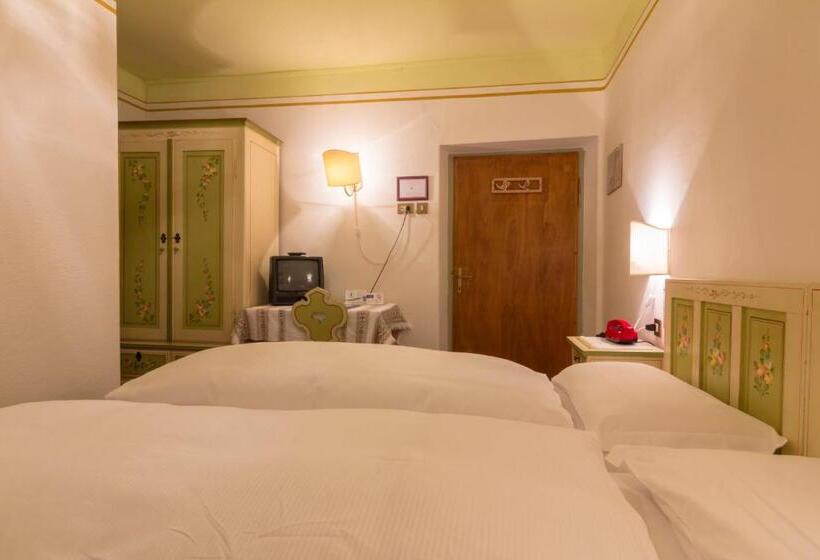 Классический Номер, Digonera Historic Hotel B&b