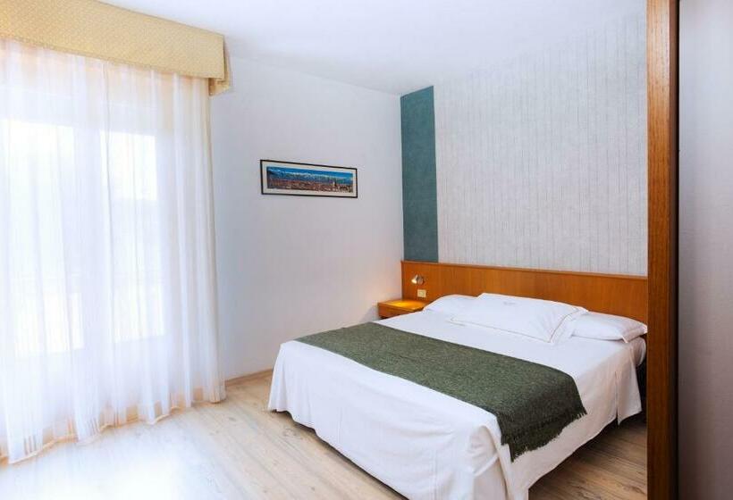 Классический Номер, Marina