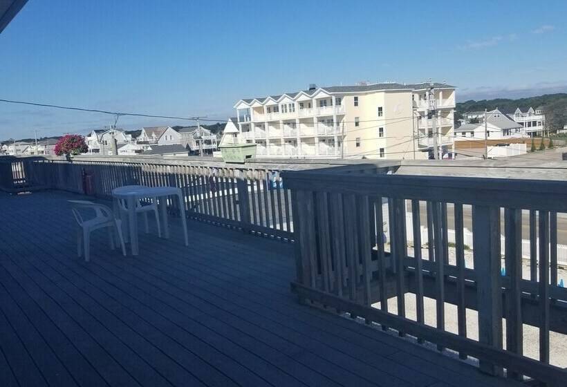 ダブルベッドのスタンダードシングルルーム, Sandcastle Beachfront Inn