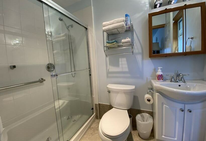 Номер Стандарт Двуспальная Кровать, Crown House Bed & Breakfast