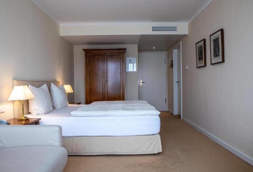 标准三人间, Altstadthotel Messerschmitt