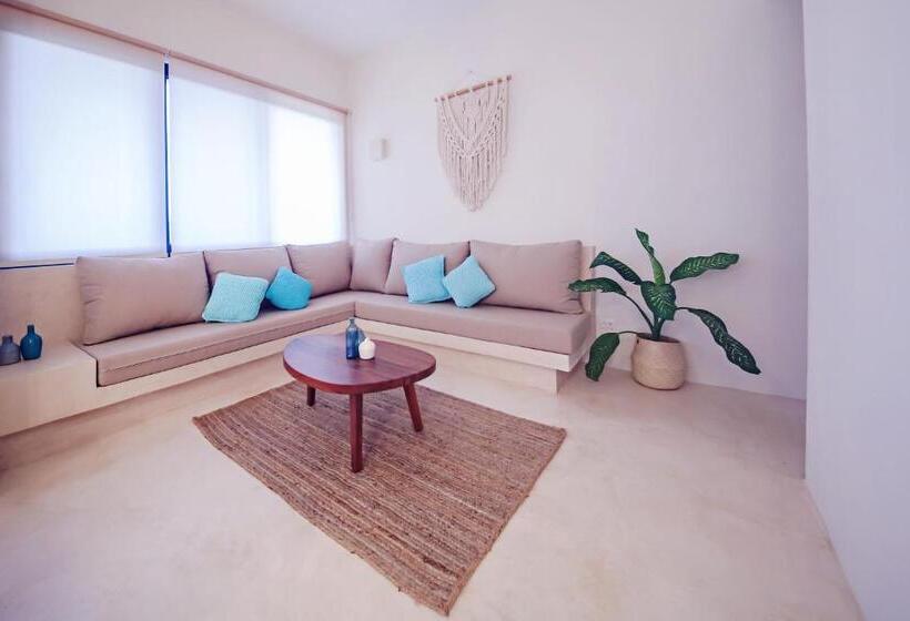 سوییت جونیور, Casa Astral Luxury