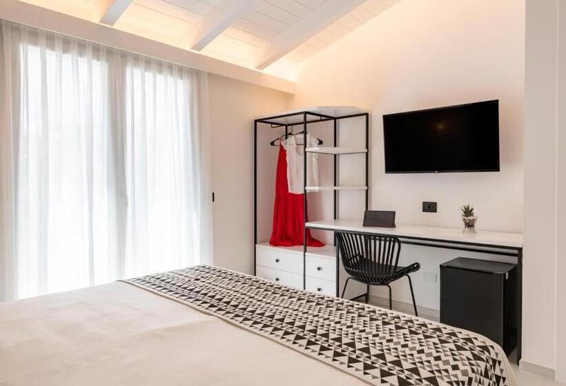 اتاق لوکس با تخت بزرگ, Cara A Bentu   Charming Rooms