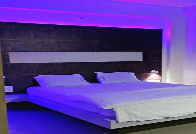 Номер Economy, Staymaker Shubhodaya Lodge