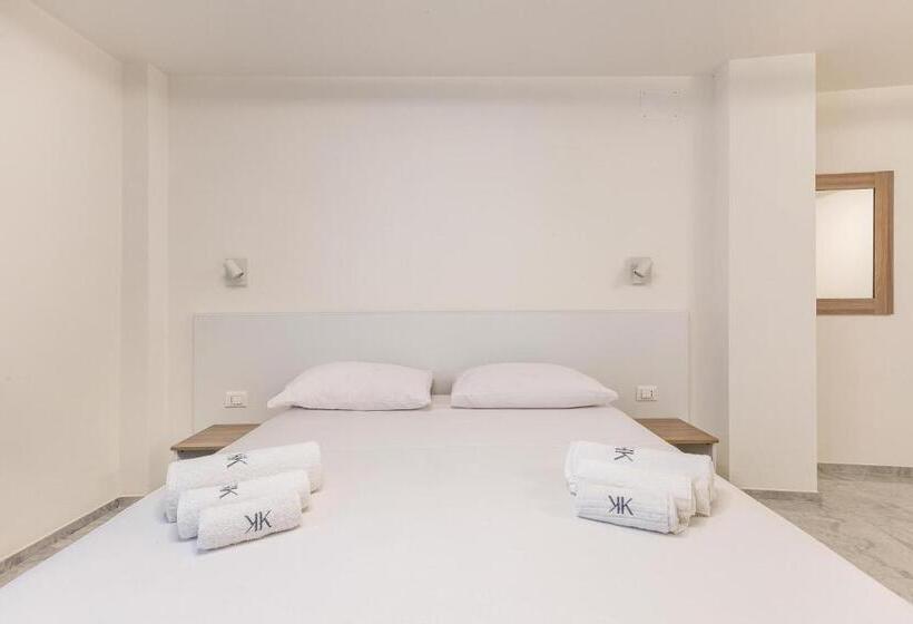 Quarto Familiar, Krono Relais