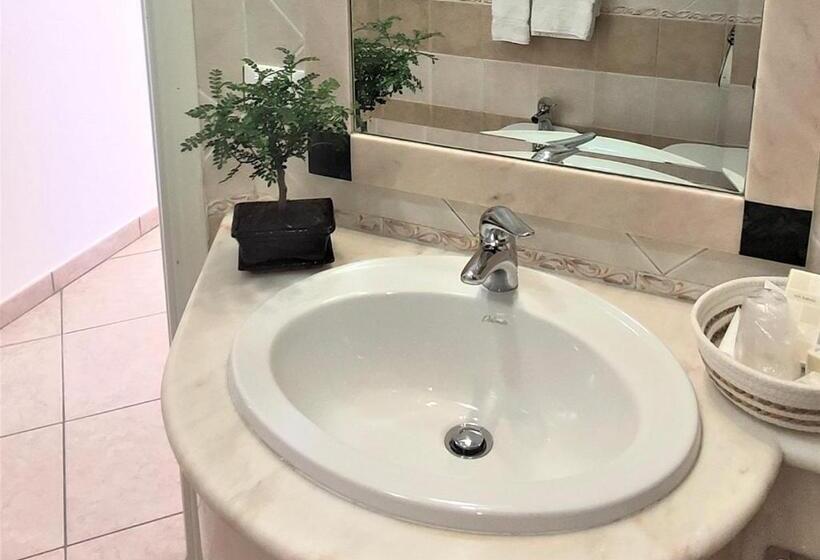 اتاق استاندارد با بالکن, B&b Di Girolamo