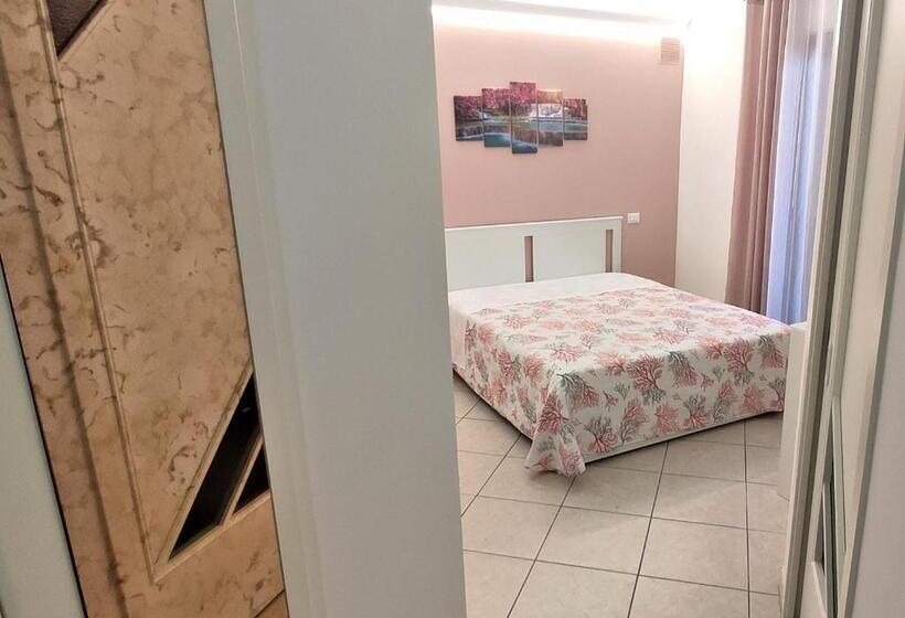اتاق استاندارد با بالکن, B&b Di Girolamo