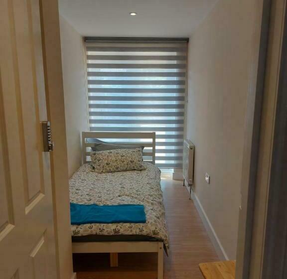 Номер Стандарт Индивидуальный, Vibrant Single Room Only For One Adult