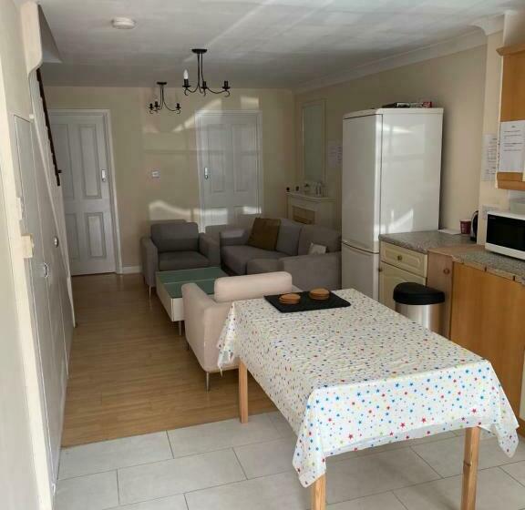 Номер Стандарт Индивидуальный, Vibrant Single Room Only For One Adult