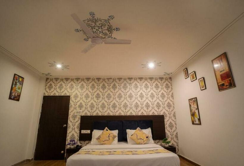 デラックスルーム, Tripli Hotels Arunoday Palace