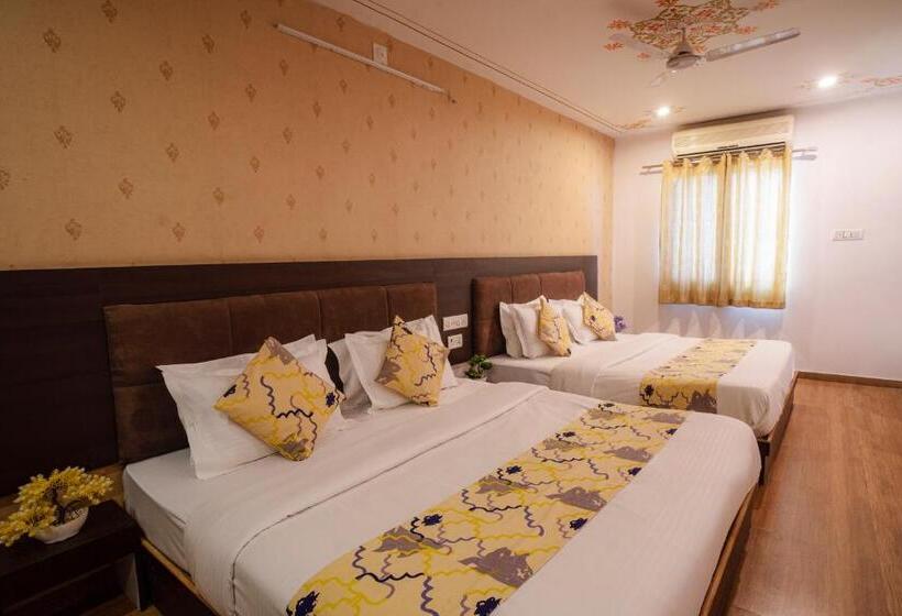 スイート（家族用）, Tripli Hotels Arunoday Palace