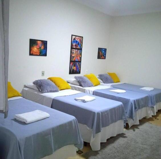 Quarto Familiar, Acomodações Anfitriã