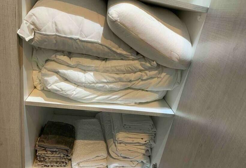 Студия Стандарт, Best Luxurious Studio, City Center, 24 Hrs Power