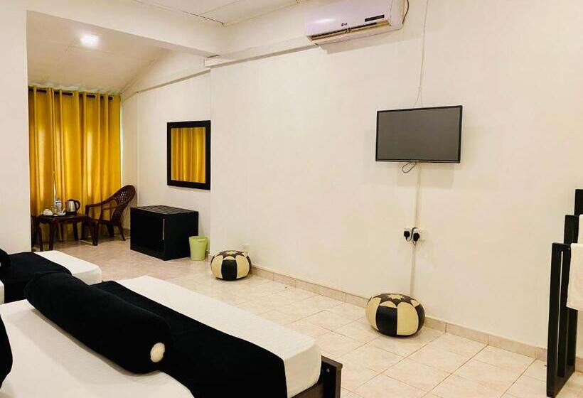 デラックストリプルルーム, Abhaya Resorts
