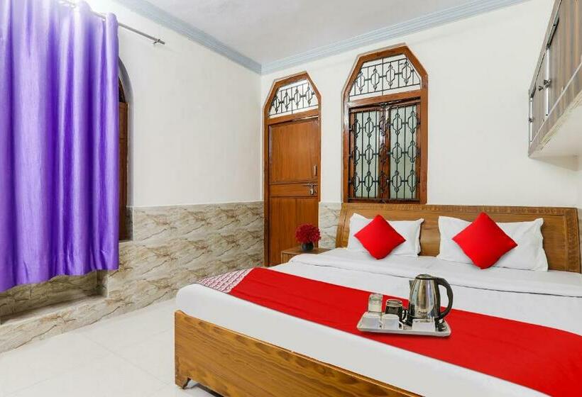 اتاق کلاسیک سه تخته, Flagship Hotel Venus