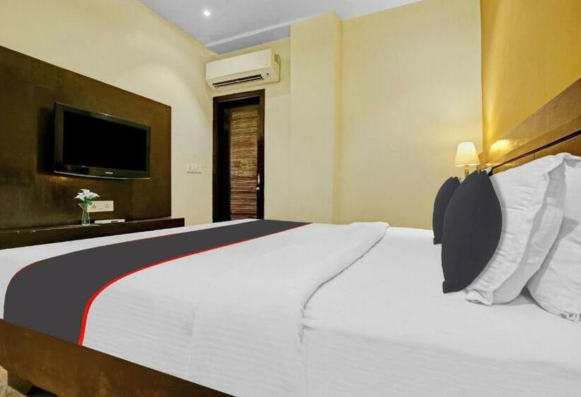 Трехместный Номер Классика, Collection O Hotel Royal Jihaan