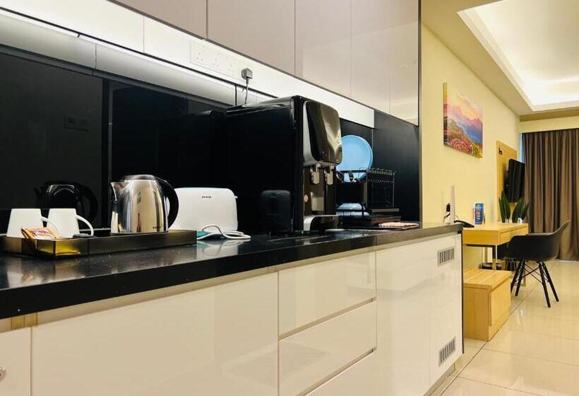 استودیو استاندارد با چشم‌انداز, Quince Home Grand Ion Delemen Genting Highlands