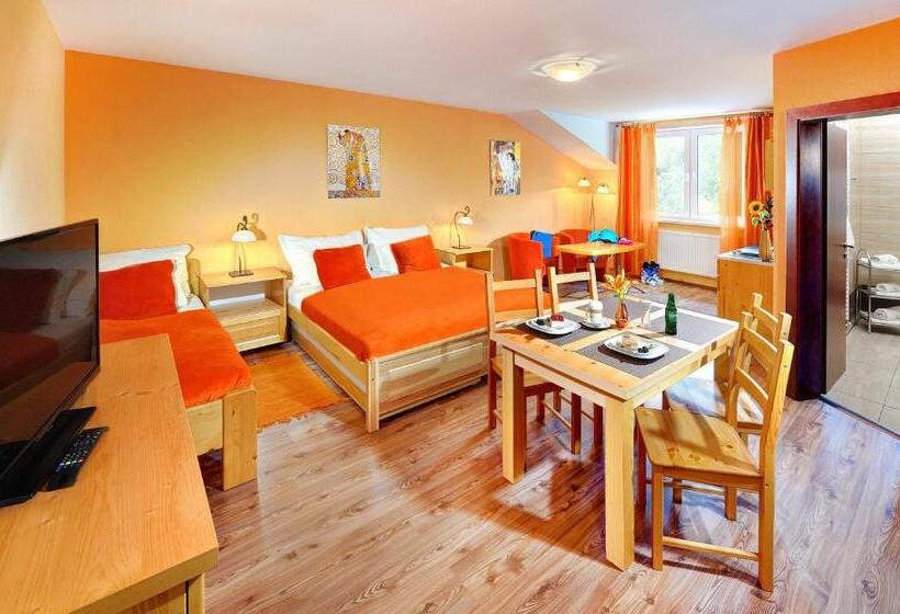Люкс Повышенной Комфортности, Apartmány Renomal