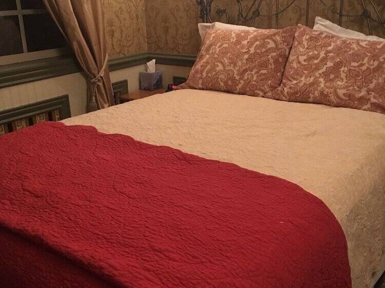 Номер Базовый Двуспальная Кровать, Frisco Lodge