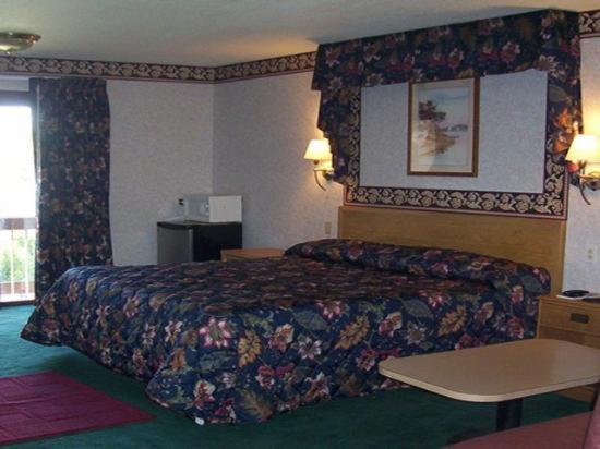Стандартный Номер Кровать Кинг, Passport Inn And Suites  Middletown