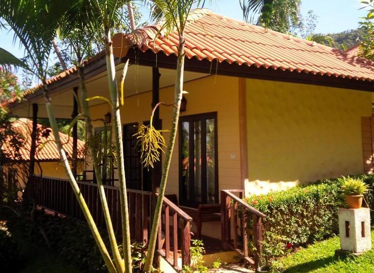 بانگلوی استاندارد, Paradise Bungalows