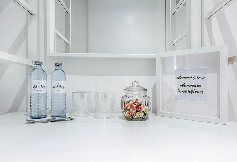 Полулюкс с Балконом, Business Hotel Maier   Kontaktloser Check In